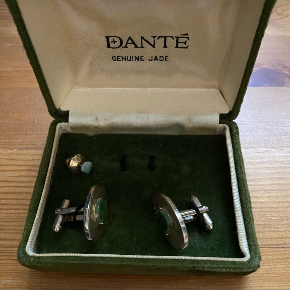 Vintage DANTE Gold Tone Cufflinks & Tie Tack Set with Genuine Jade In Velvet Box - Picture 4 of 16